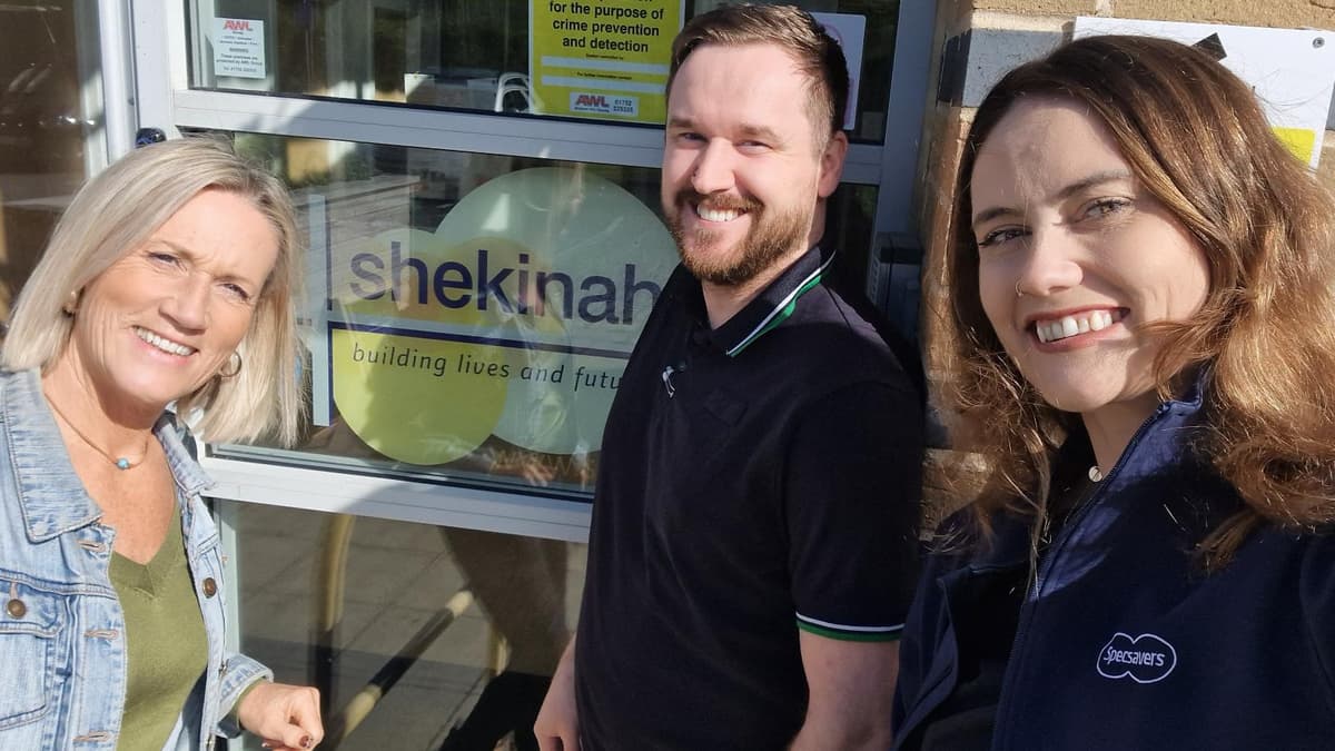 Essential free eye clinic for those experiencing homelessness